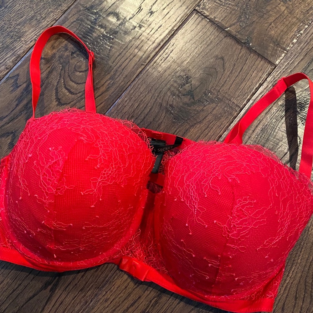 RED VS intimates padded bra 36D